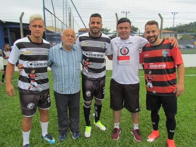 Os Craques da Ponte Preta de Campinas Felipe Saraiva, André Castro e Éverton Ribeiro do Flamengo em prol do Projeto